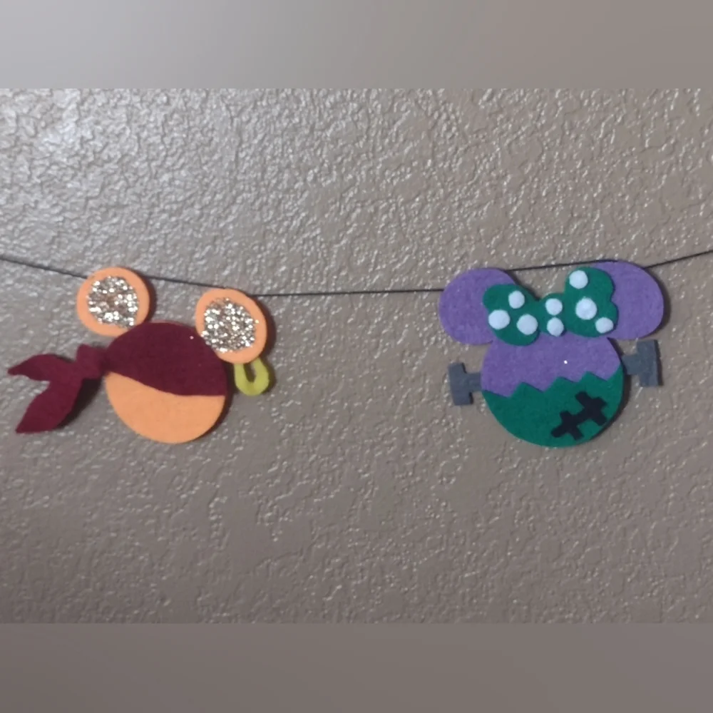 Mickey & Minnie Halloween Banner